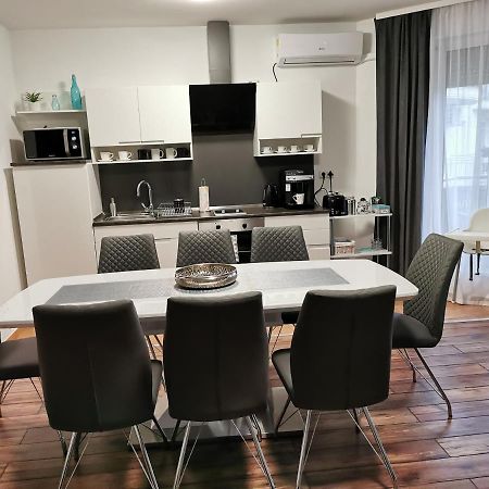 Freedom Apartman Hajduszoboszlo Exterior photo